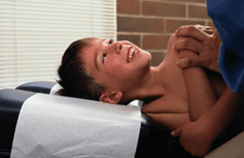 Clínica de Fisioterapia Francisco Javier Céspedes niño sonriendo